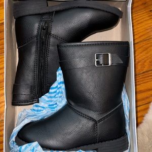 Carters toddler size 8